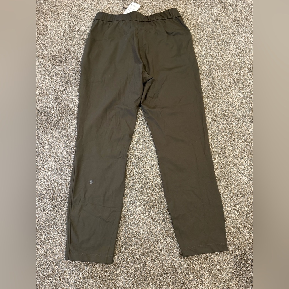 CRZ YOGA Casual Women’s Pants Dark Olive Green Size Medium (8/10) New With Tags - Picture 7 of 8